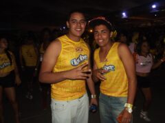 Oktober 10 Anos